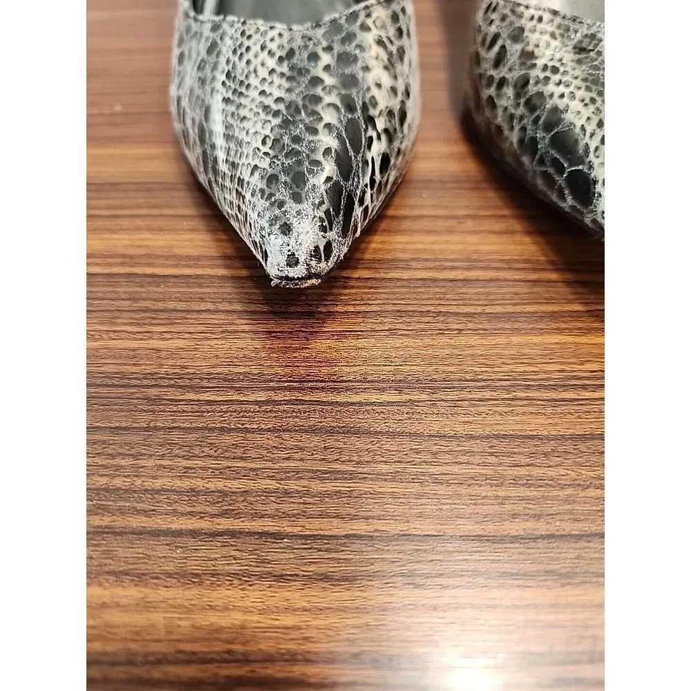 Stuart Weitzman elevate your